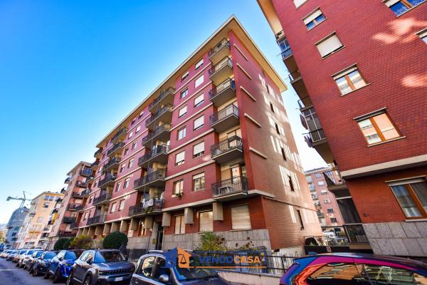 appartamento in vendita a Torino in zona Lingotto
