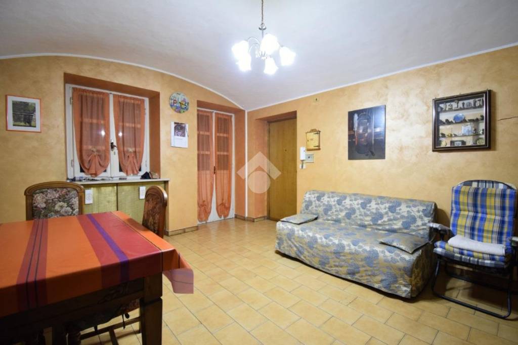 appartamento in vendita a Torino in zona Rosa