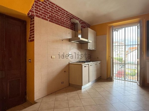 appartamento in vendita a Torino in zona Borgata Vittoria