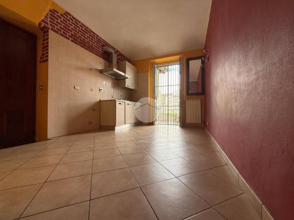 appartamento in vendita a Torino in zona Borgata Vittoria