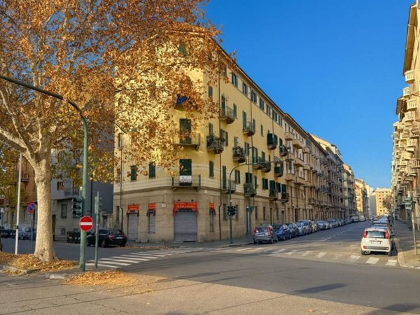 appartamento in vendita a Torino in zona Borgo San Paolo