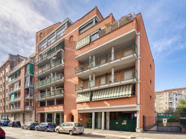 appartamento in vendita a Torino in zona Borgata Vittoria
