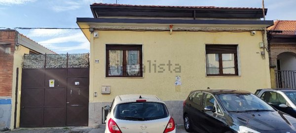 casa indipendente in vendita a Torino in zona Borgata Lesna