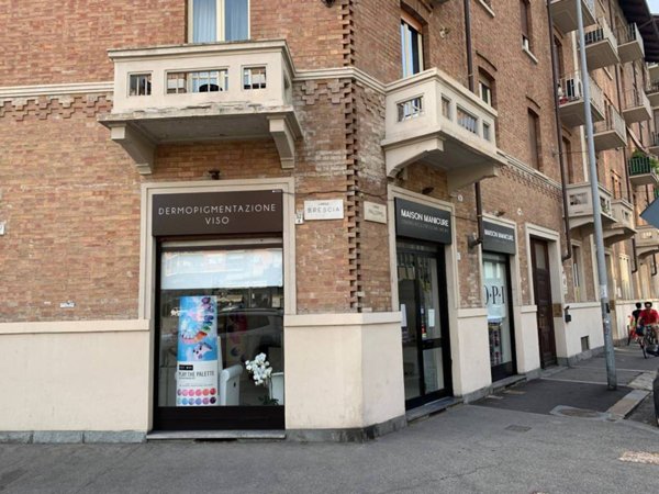 negozio in vendita a Torino in zona Barriera di Milano