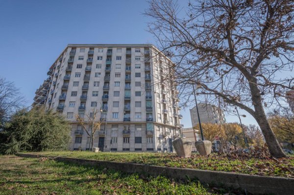 appartamento in vendita a Torino in zona Regio Parco