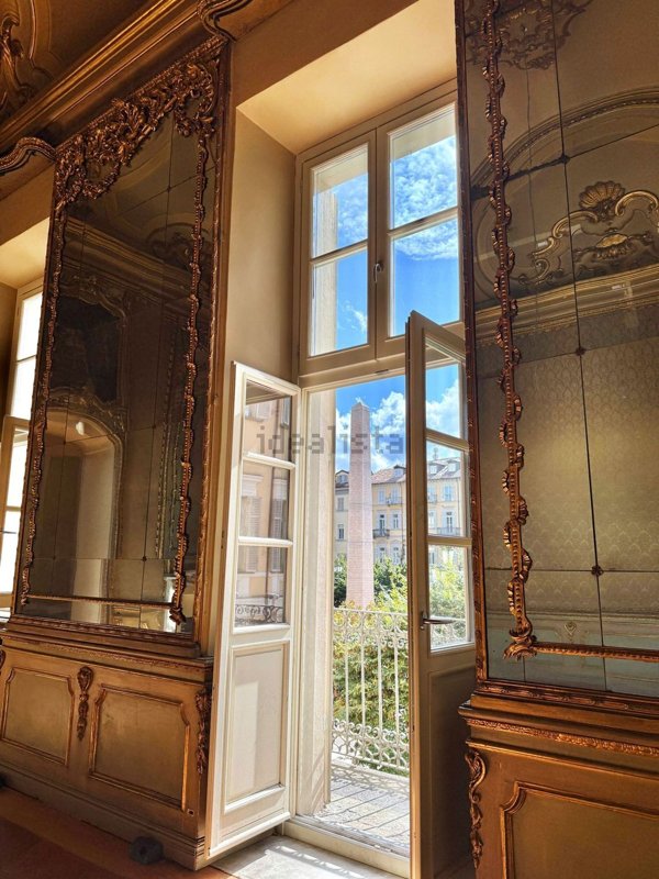 casa indipendente in vendita a Torino in zona Superga