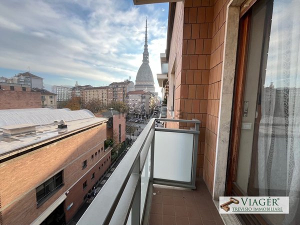 appartamento in vendita a Torino in zona Vanchiglia