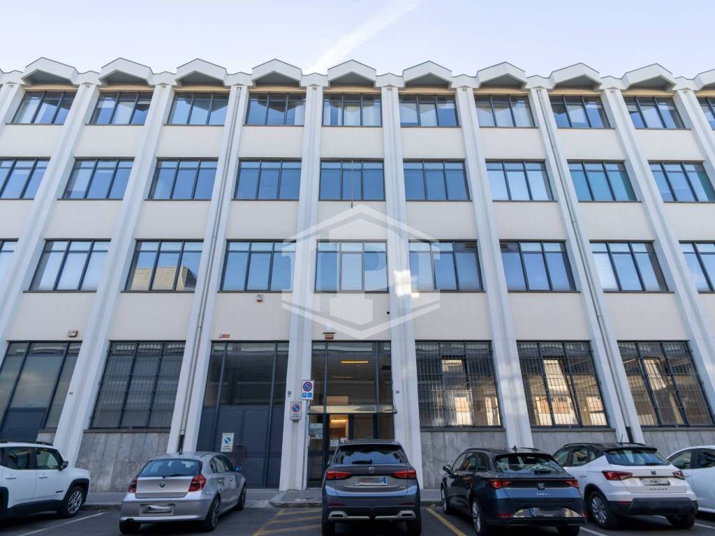 ufficio in vendita a Torino in zona Barriera di Milano