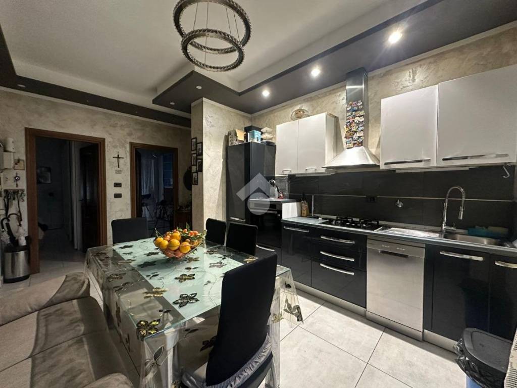 appartamento in vendita a Torino in zona Borgata Vittoria