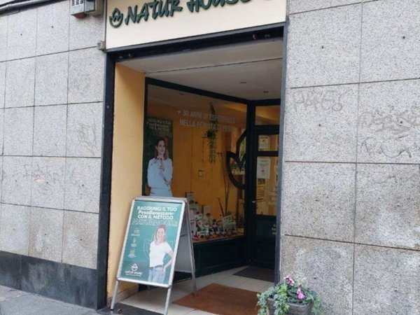 negozio in vendita a Torino in zona Campidoglio