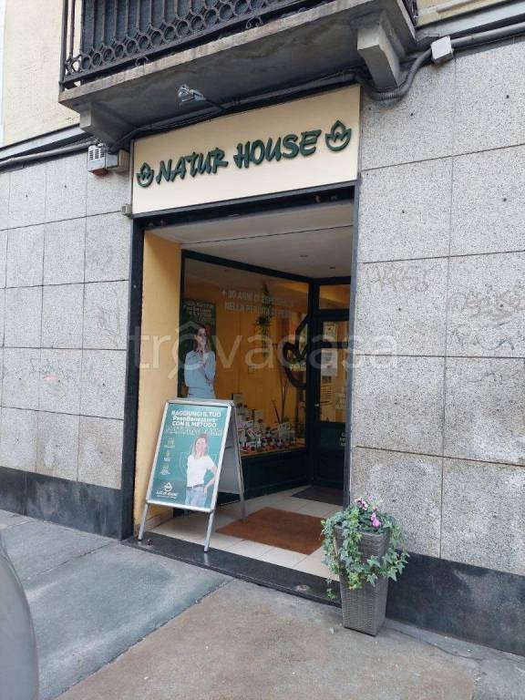 negozio in vendita a Torino in zona San Donato