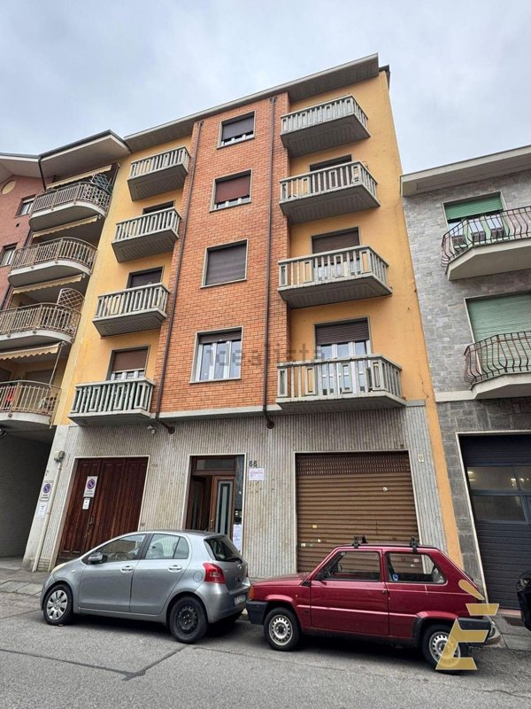 appartamento in vendita a Torino in zona Parella