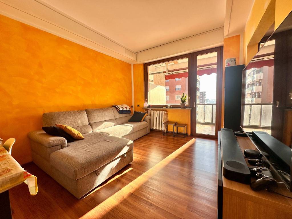 appartamento in vendita a Torino in zona Mirafiori Nord