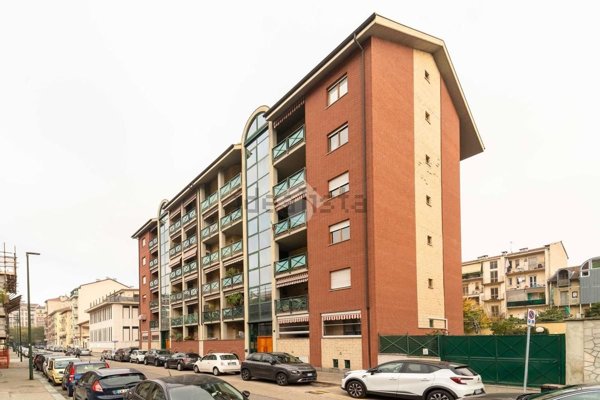 appartamento in vendita a Torino in zona Borgo San Paolo