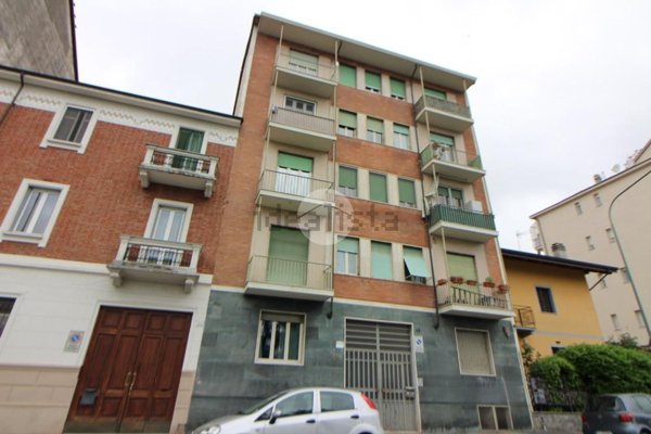 appartamento in vendita a Torino in zona Lingotto