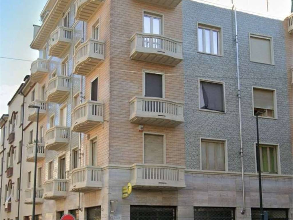 appartamento in vendita a Torino in zona Parella