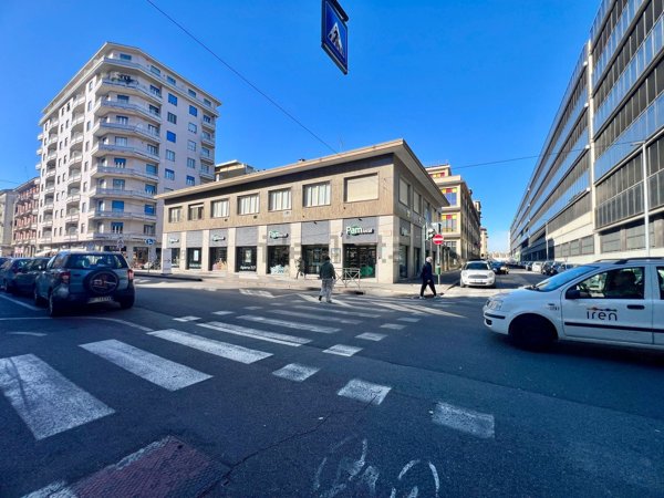 appartamento in vendita a Torino in zona Lingotto