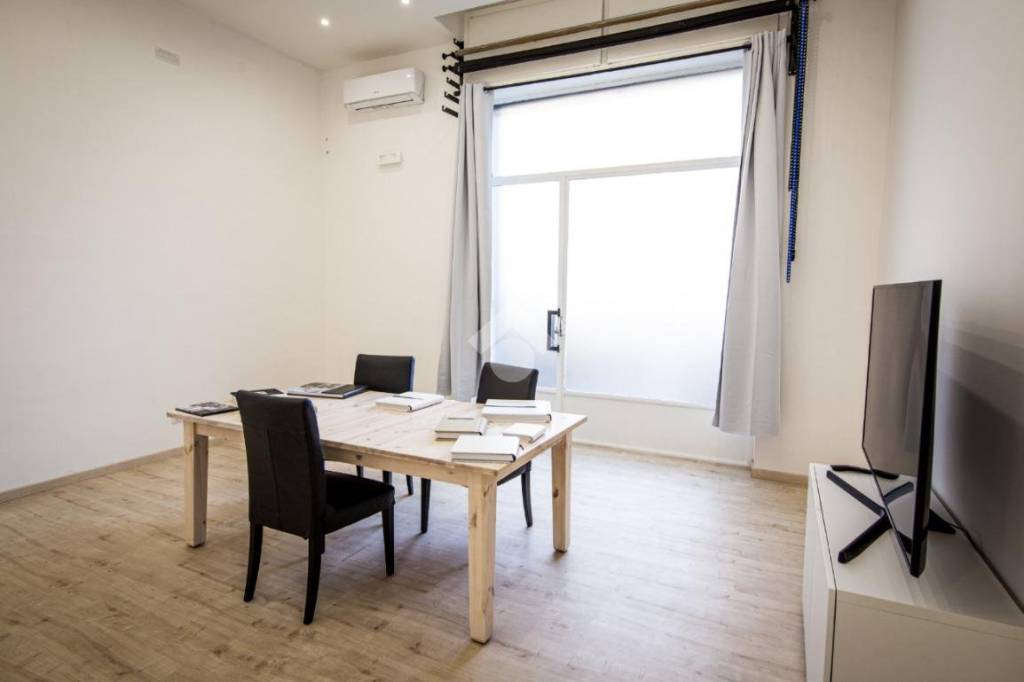 negozio in vendita a Torino in zona Pozzo Strada