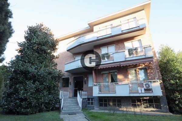 appartamento in vendita a Torino in zona Lucento