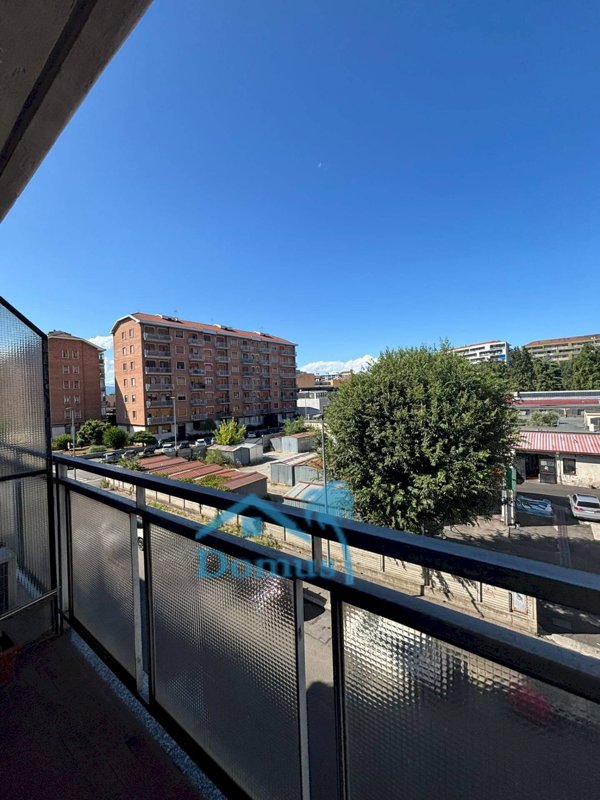 appartamento in vendita a Torino in zona Parella
