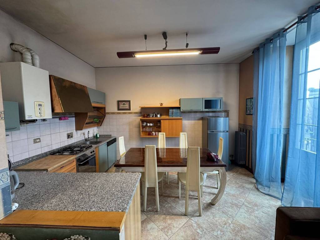 appartamento in vendita a Torino in zona Borgata Vittoria