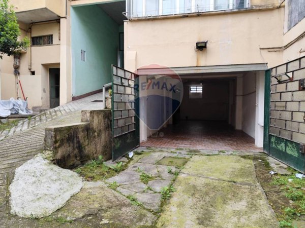 locale di sgombero in vendita a Torino in zona Rebaudengo