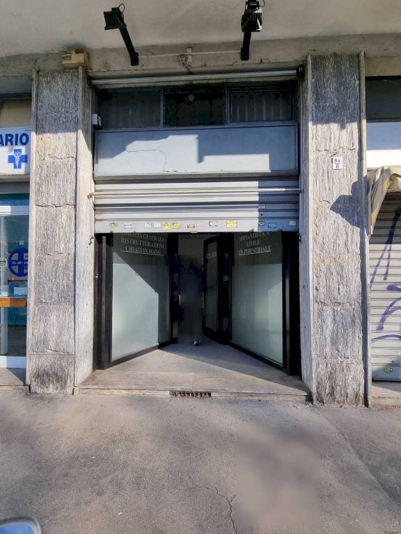 locale commerciale in vendita a Torino in zona Filadelfia