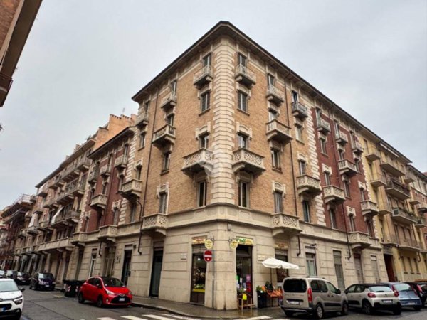 appartamento in vendita a Torino in zona Crocetta
