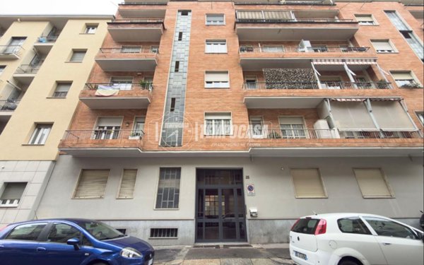 appartamento in vendita a Torino in zona Santa Rita