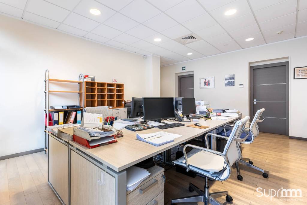 ufficio in vendita a Torino in zona Pozzo Strada