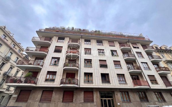 appartamento in vendita a Torino in zona Crocetta