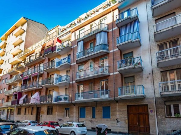 appartamento in vendita a Torino in zona Aurora