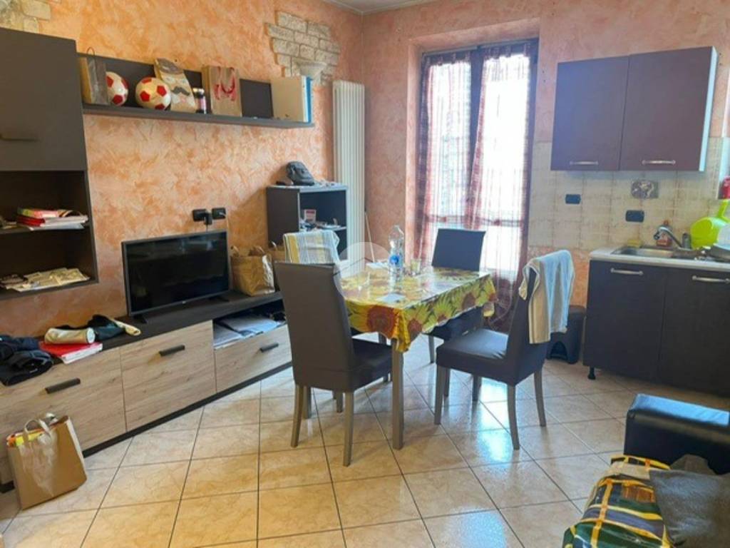 appartamento in vendita a Torino in zona Borgata Vittoria