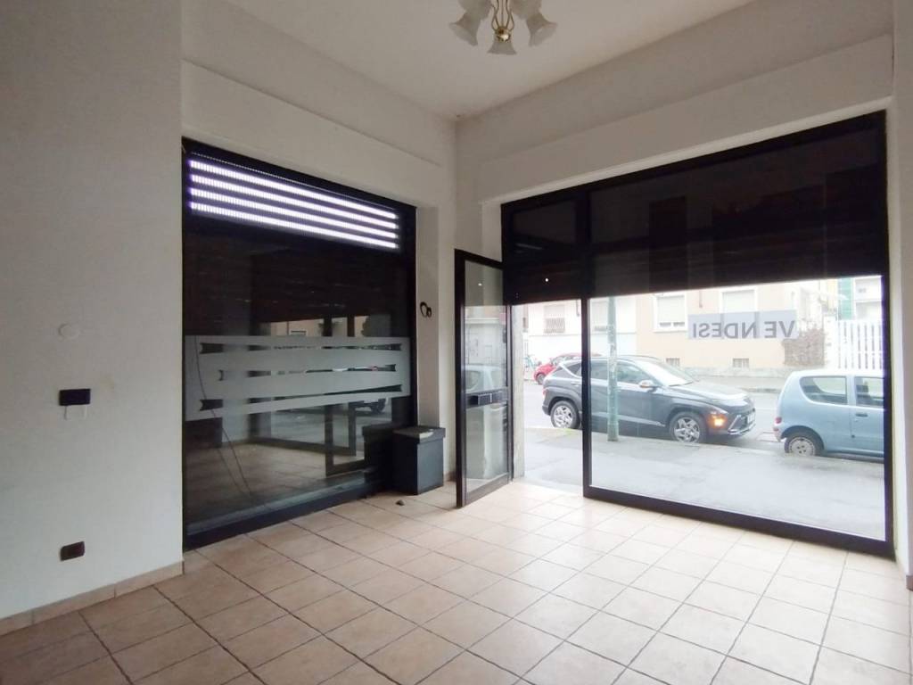 negozio in vendita a Torino in zona Campidoglio