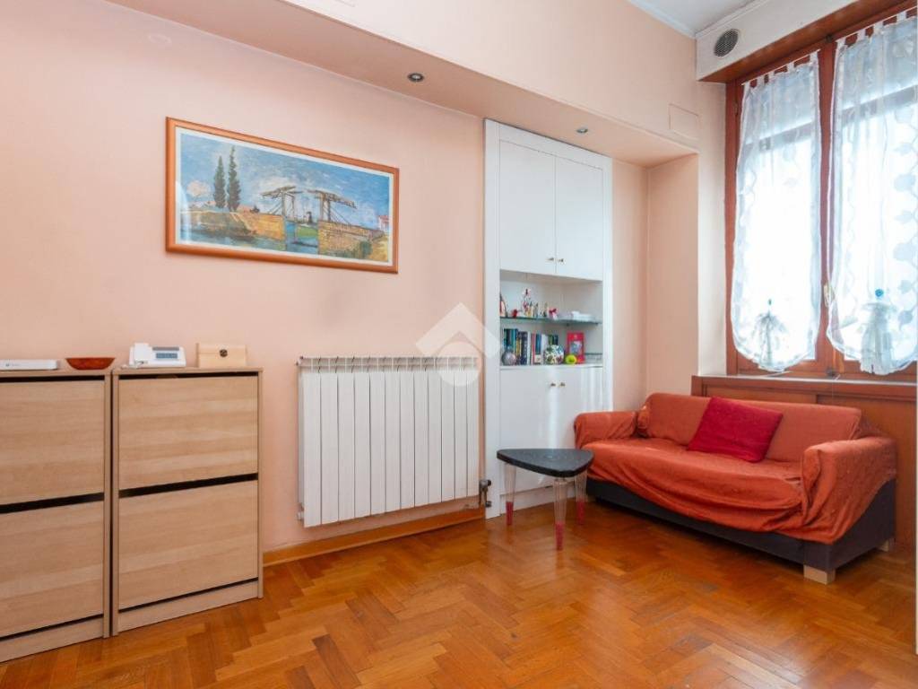 appartamento in vendita a Torino in zona Cenisia