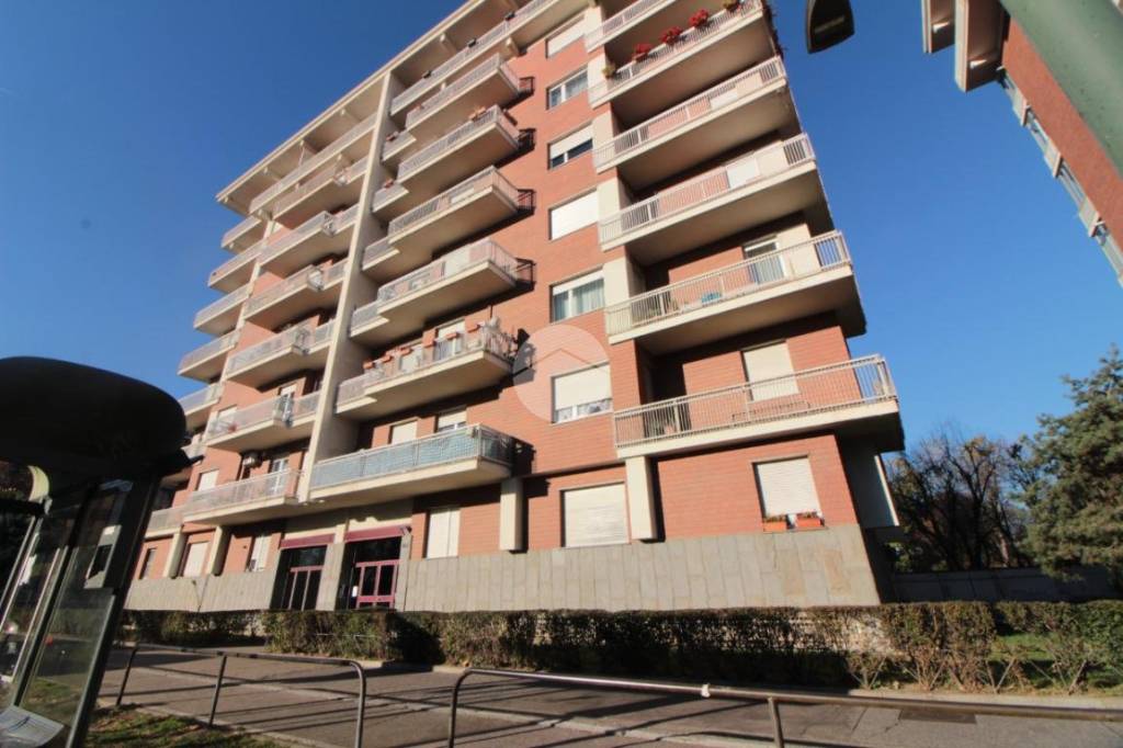 appartamento in vendita a Torino in zona Lingotto