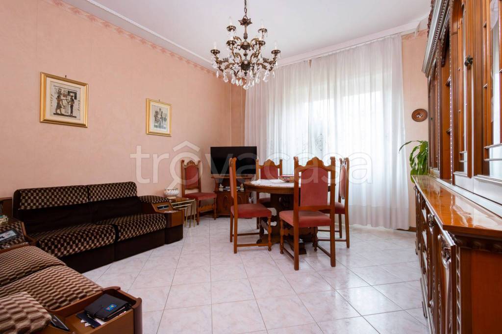 appartamento in vendita a Torino in zona Mirafiori Sud