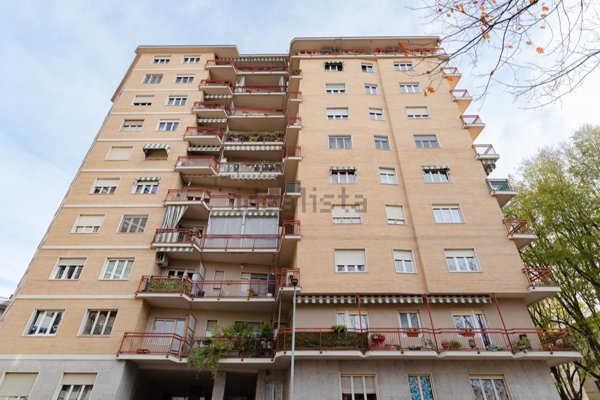 locale di sgombero in vendita a Torino in zona Vanchiglia