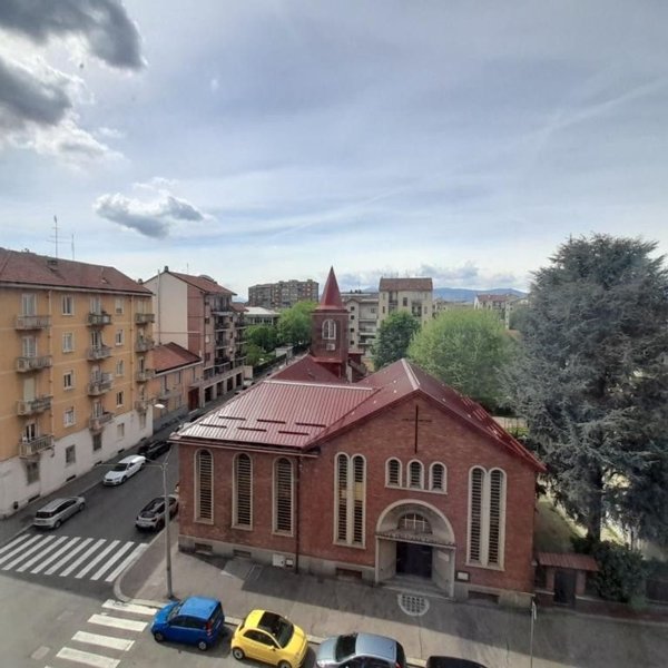 appartamento in vendita a Torino in zona Madonna di Campagna