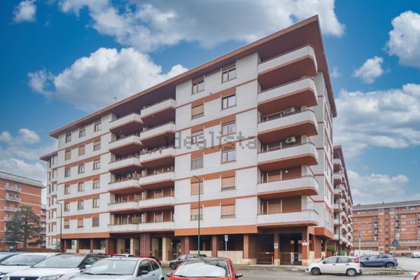 appartamento in vendita a Torino in zona Santa Rita