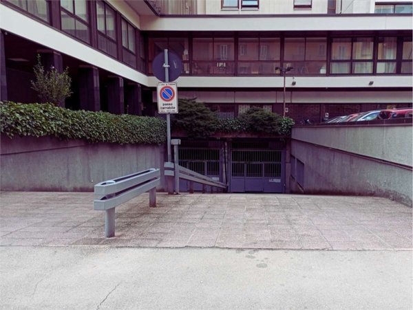 locale di sgombero in vendita a Torino