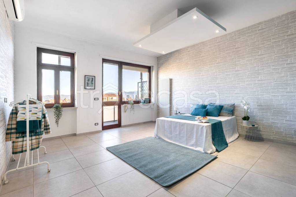 appartamento in vendita a Torino in zona Lucento