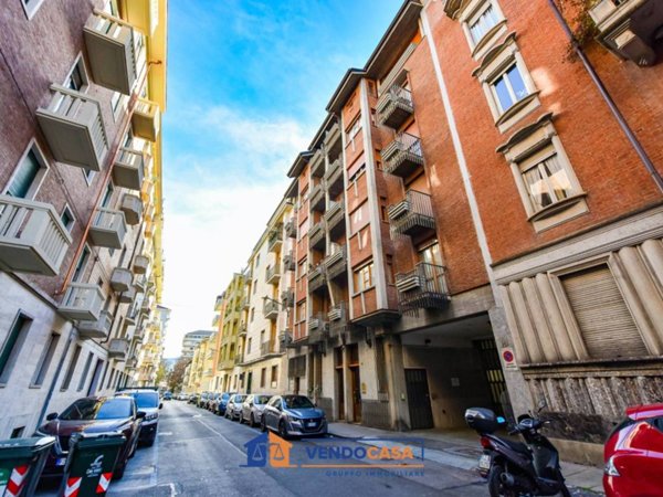 ufficio in vendita a Torino in zona Crocetta