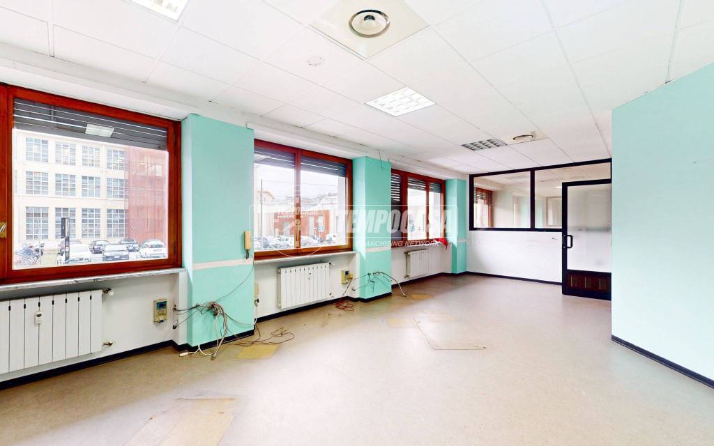 ufficio in vendita a Torino in zona San Salvario