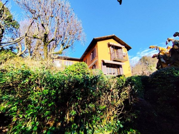casa indipendente in vendita a Torino in zona Cavoretto