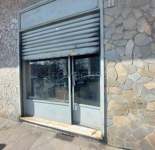 negozio in vendita a Torino in zona Barriera di Milano
