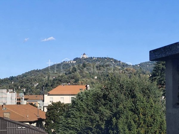 appartamento in vendita a Torino in zona Madonna del Pilone