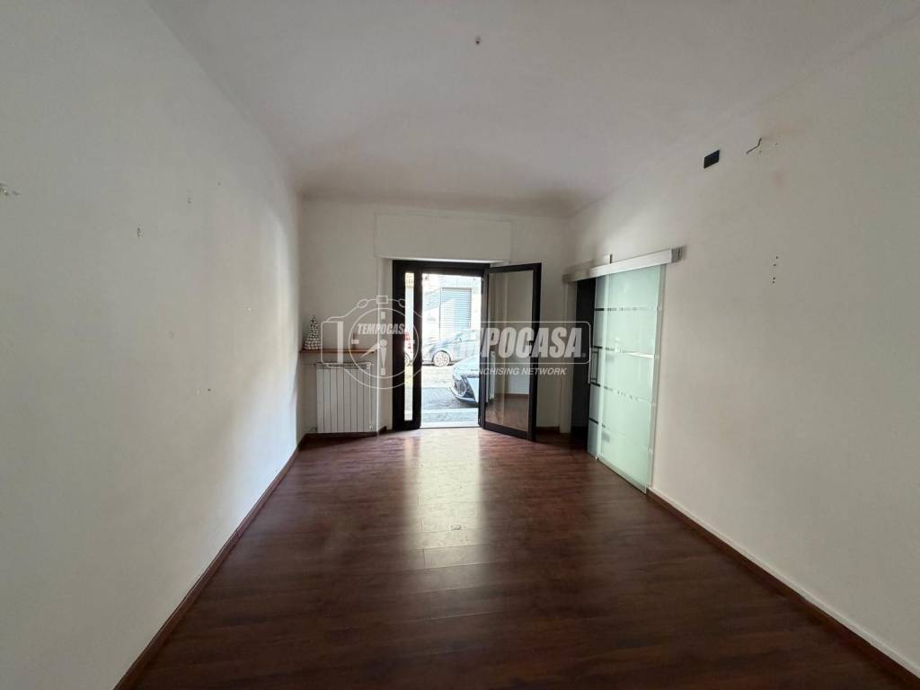 negozio in vendita a Torino in zona Borgo San Paolo