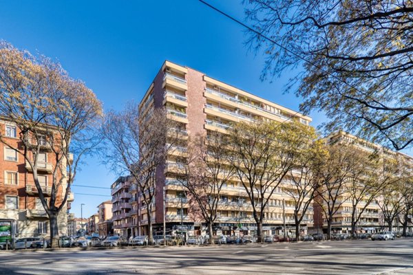 appartamento in vendita a Torino in zona Cenisia