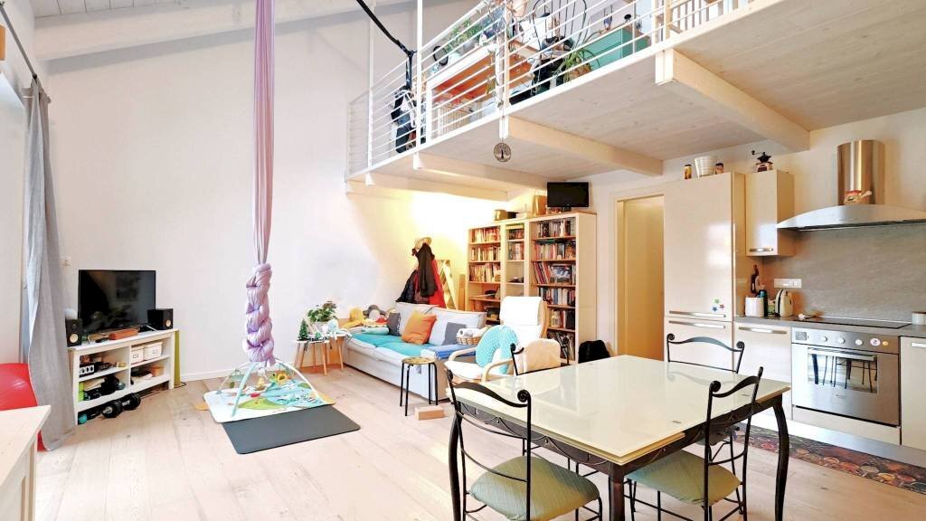 appartamento in vendita a Torino in zona Cit Turin